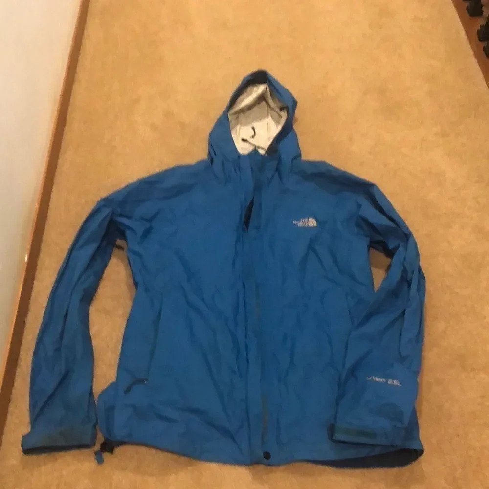 Northface women’s rain jacket